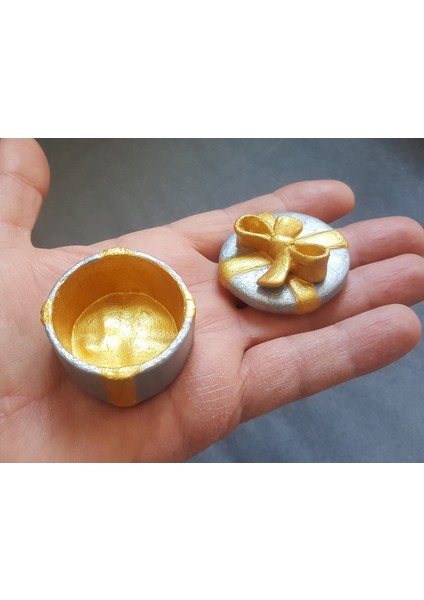 Fiyonk Kurdeleli Mini Kutu Silikon Kalıp K-841