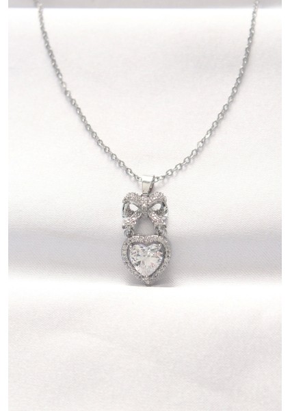 316L Çelik Silver Renk Zirkon Taşlı Kalpli Fiyonk Kolye - TJ-BKO8519