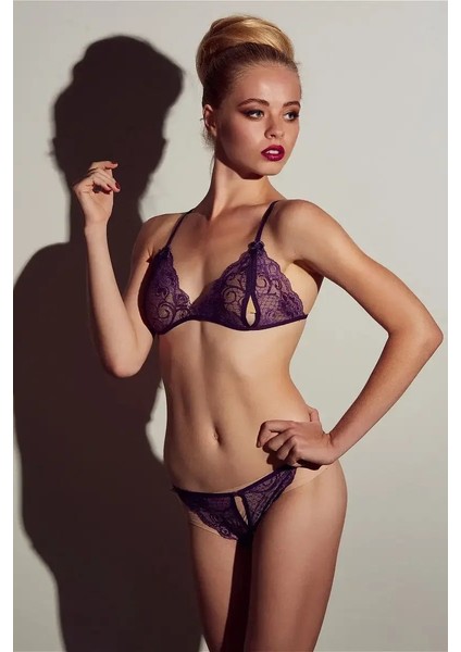 Dantelli Sütyen ve Gstring Takımı