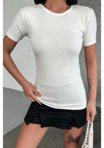 Rahat ve Şık Kısa Kollu Bisiklet Yaka Likralı Viskon Penye Body Ekru ( Lisinya ) modelleri