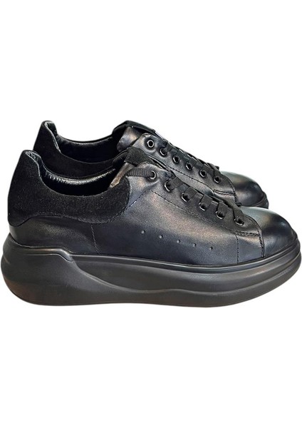 Siyah Deri Kalın Taban Bağcıklı Sneaker