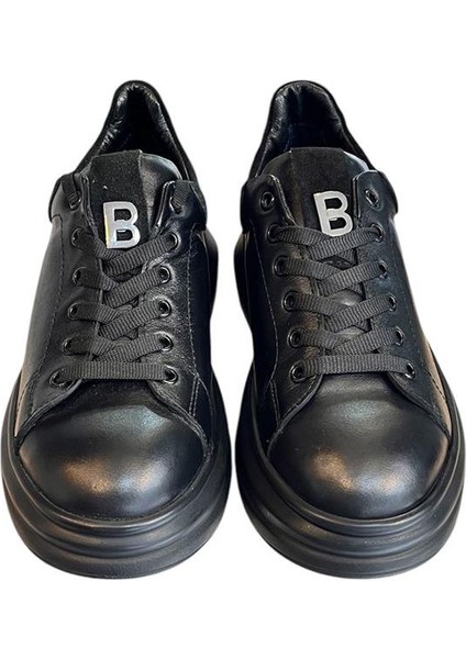 Siyah Deri Kalın Taban Bağcıklı Sneaker