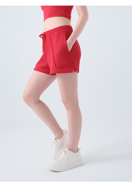 Regular Fit Kadın Şort fırsatları