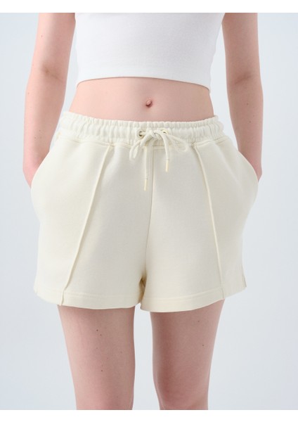 Regular Fit Kadın Şort indirimleri