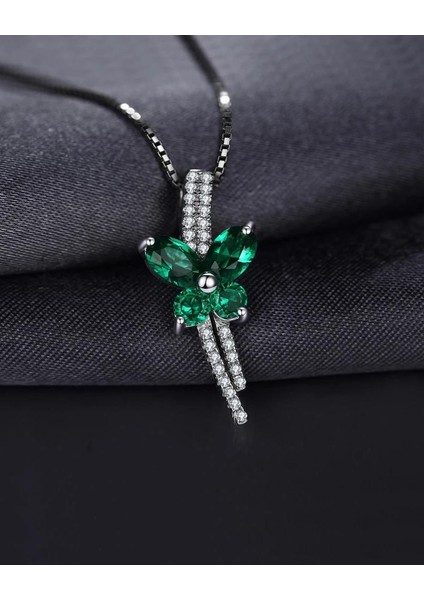 Zümrüt Taşlı Işıltılı Diamond Fiyonk Kelebek Kadın Gümüş Kolye