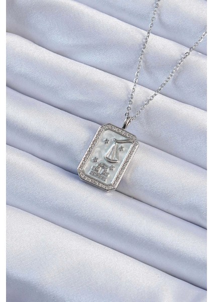 316L Çelik Zincir Gümüş Renk Zirkon Taşlı Çerçeveli Tarot Kolye - TJ-BKO9234