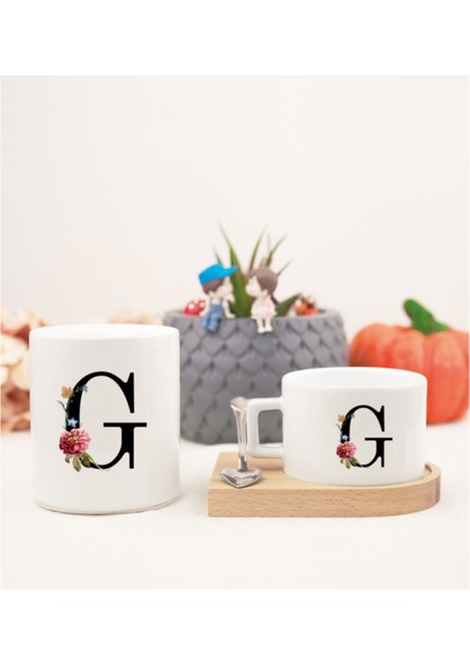 Luxury G Harfi Çiçek Desenli Ahşap Altlıklı Fincan ve Kumbara 1 Adet