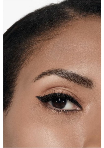 Olağanüstü Formülü ve Benzersiz Dokusu Topaklanmayan Kalıcı Eyeliner-512 Noir 1 Adet