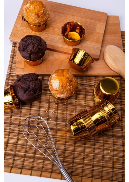 Luxury Gold Parlak Kaplama 25'li Kek Kalıbı Fırında Dağılmayan 6.5x4 cm Altın Sarısı Muffin Cupcake Kapsülü 1 Adet