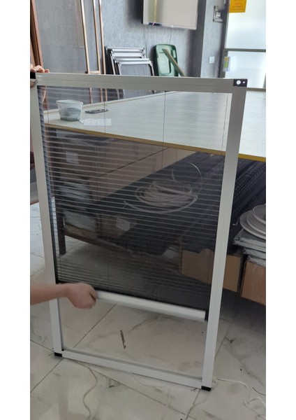 Luxury Pileli Pilse Sürgülü Katlanır Pencere Sinekliği Dik Açılır 70X140 (Istenilen Ölçüde Yapılır) 1 Adet fiyatları