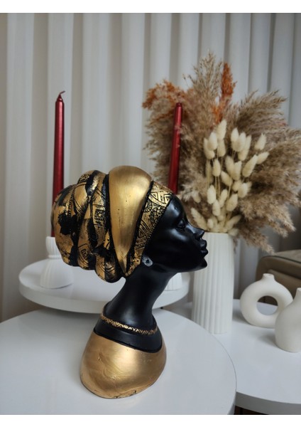 Dekoratif Gold Detaylı Siyah Eşarplı Kız Biblo Obje