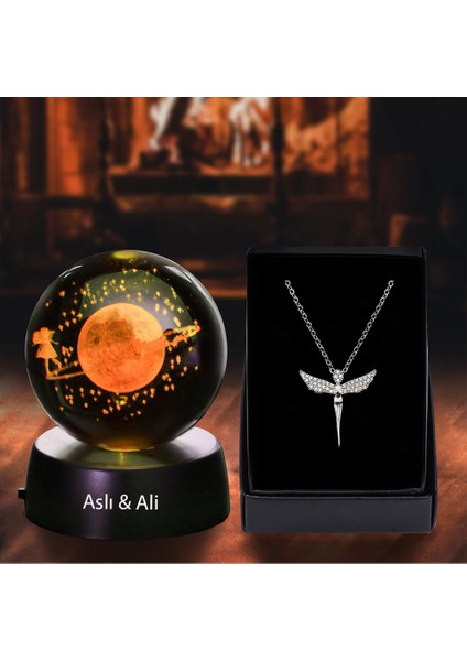 Kişiye Özel 3D Samanyolu Temalı Satürn Kız Işıklı Cam Küre & Melek Kolye Hediye Seti fiyatları