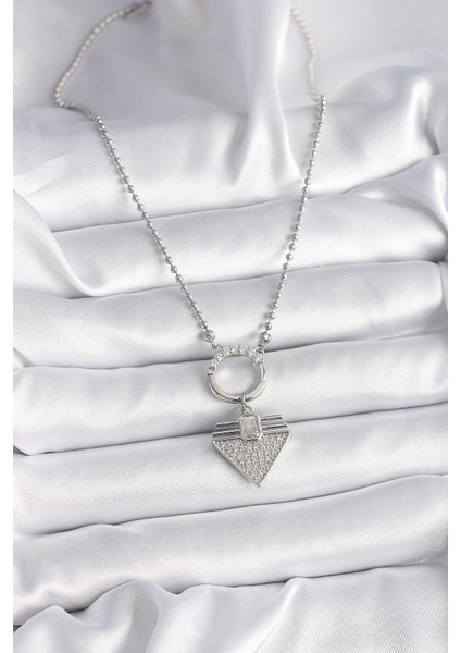 316L Çelik Gümüş Renk Topçuk Zincir Zirkon Taşlı Üçgen Model Kadın Kolye - TJ-BKO9574 fiyatları