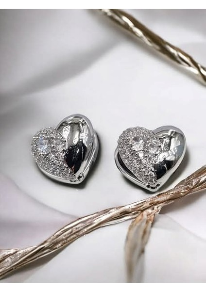 Paslanmaz Çelik Zirkon Taşlı Kaplı Silver Renkli Küpe