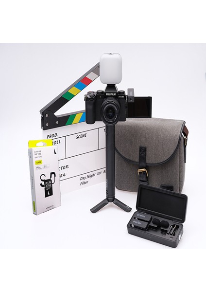 X-S20 Siyah Aynasız Fotoğraf Makinesi ve XC15-45 mm Vlogger Hazır Kit