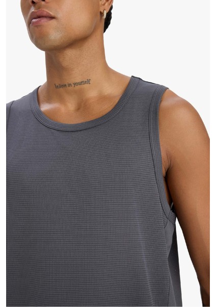 fit Slim Fit Dar Kesim Bisiklet Yaka Sporcu ATLET E2434AX25SM indirimleri