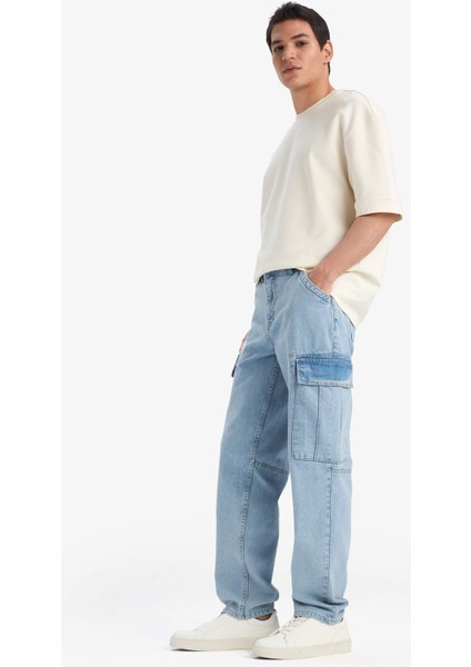 %100 Pamuk Relax Fit Rahat Kesim Düz Paça Kargo Cepli Jean Yıkamalı Pantolon F2381AX25SP fırsatları