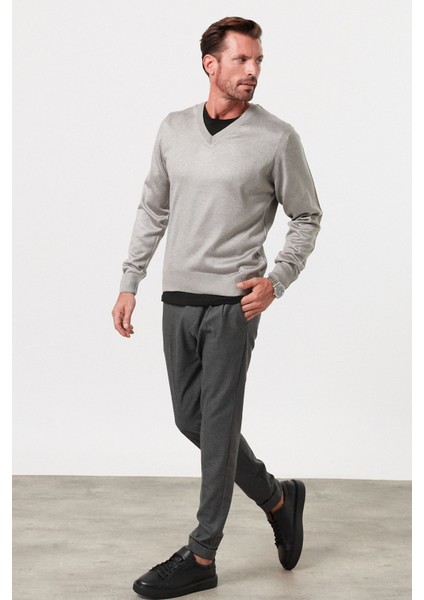 Erkek Standart Fit Normal Kesim V Yaka Triko Kazak fırsatları