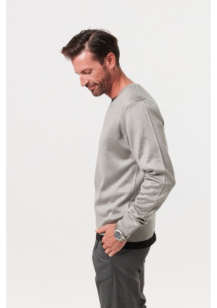 Erkek Standart Fit Normal Kesim V Yaka Triko Kazak indirimleri