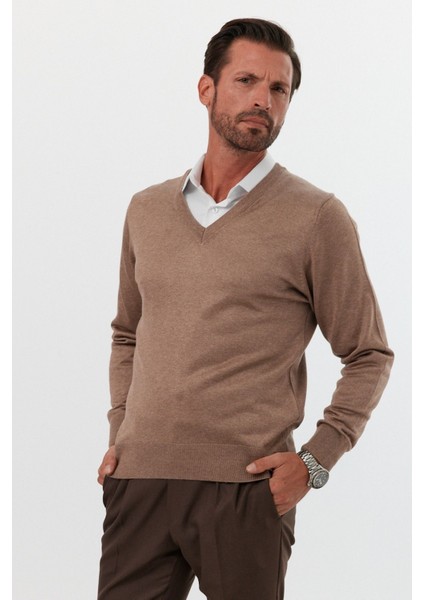 Erkek Standart Fit Normal Kesim V Yaka Triko Kazak