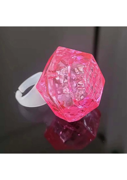 Kristal Tasarımlı LED Glow Işıklı 3 Modlu Pembe Yüzük 3.5 x 5 cm (4887)