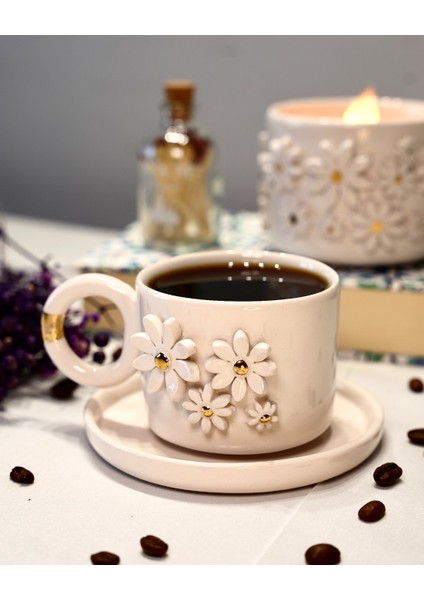 24K Altın Süslemeli Papatya Temalı Seramik Mug