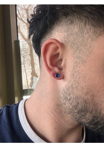 Mavi Paslanmaz Siyah Çelik Zirkon Taşlı Vidalı Yeşil Crystal Unisex/Erkek Küpe – Modern ve Şık Tasarım (1 Adet)