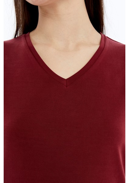 Kadın V Yaka Basıc Kısa Kollu T-Shırt modelleri