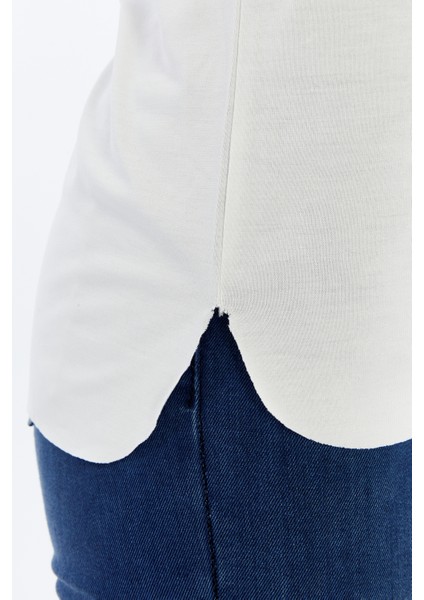 Kadın V Yaka Basıc Kısa Kollu T-Shırt fırsatları