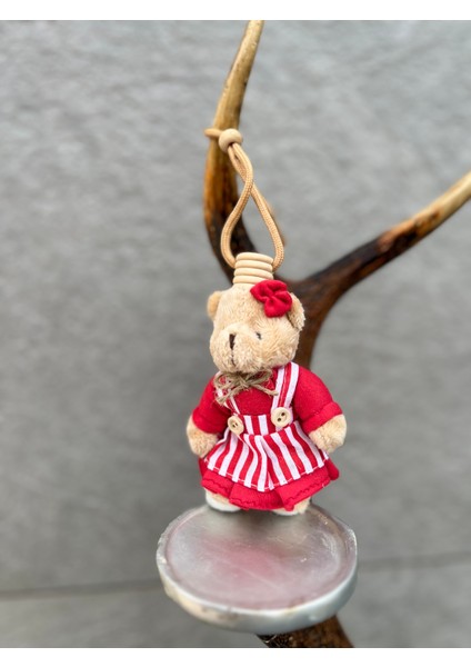 Oto Kokusu, Araç Kokusu, Premium Koku Çeşitleri, Kırmızı Elbiseli Peluş Kız Ayıcıklı, Araç Hediyelik Koku Kalıcı fiyatları