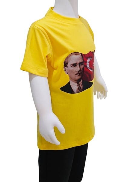 Ay Yıldızlı Atatürk Baskılı Sarı Tişört modelleri