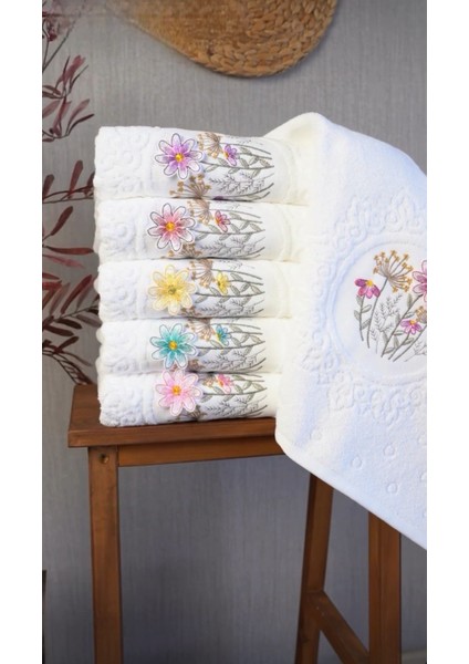 Pamuklu 3D Nakışlı 6 Adet 50 x 90 cm El Yüz Havlusu