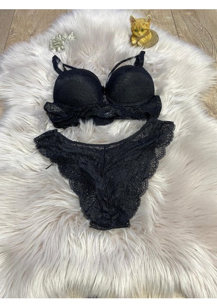 Siyah Tam Desenli Destekli Kadın Iç Çamaşır Takımı fiyatları