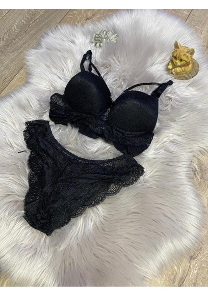 Siyah Tam Desenli Destekli Kadın Iç Çamaşır Takımı modelleri