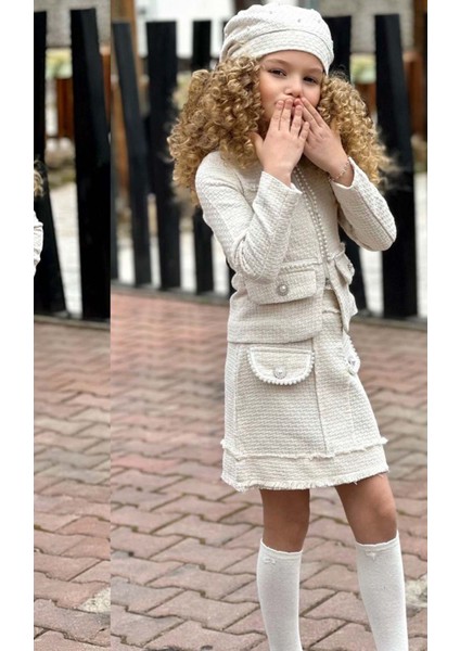 Kız Çocuk Kenarları Inci Taş Işlemeli Triko Ceket Cep Detaylı Ekru Etekli Takım fiyatları