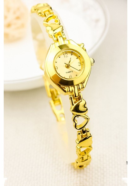 Altın Kaplama Kalp Desenli Minimal Kadın Kol Saati modelleri