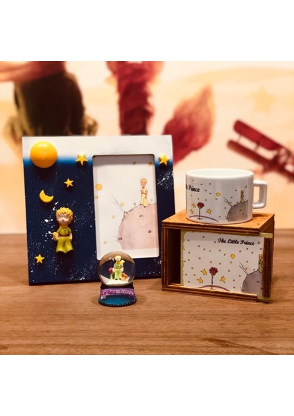 Prens 3D Çerçeve Kutulu Kupa ve Mini Kar Küresi 3lü Arkadaşa Hediye Seti