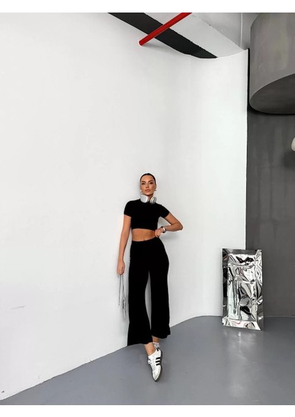 Osy Modal Yumuşak Dokulu Kumaş Kısa Kollu Crop Alt Ispanyol Paça Pantalon Ikili Takım - Siyah