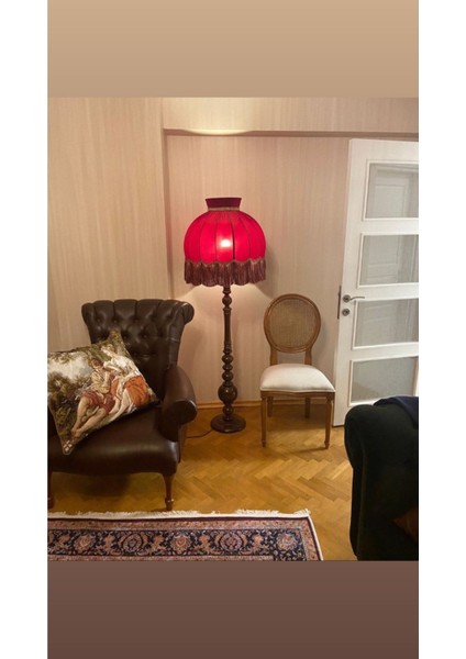 Ayışığı Lambader Kırmızı Renk Şapka ve Ahşap Rengi Ayak