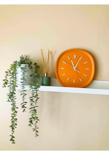 Dekoratif Tasarımlı Renkli Kare Duvar Saati Turuncu 26 cm