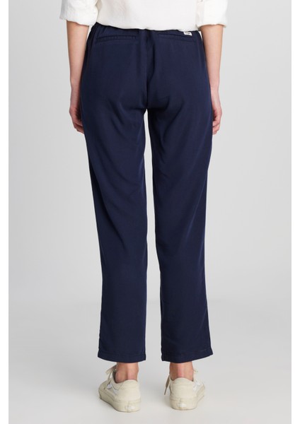 Regular Fit Normal Kesim Normal Bel Düz Paça Yumuşak Dokulu Lacivert Pantolon fırsatları