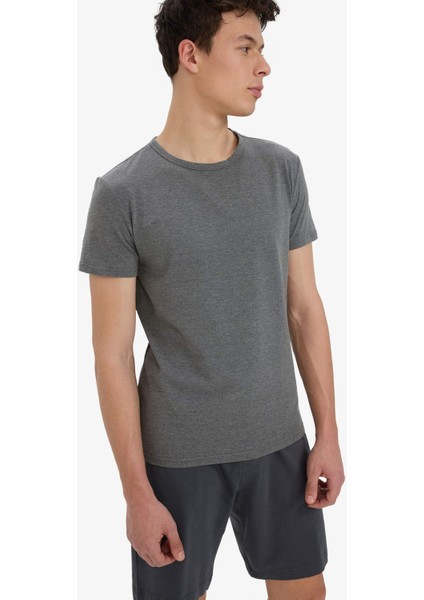 Slim Fit Dar Kesim Bisiklet Yaka Üst L4885AZ25SP fırsatları