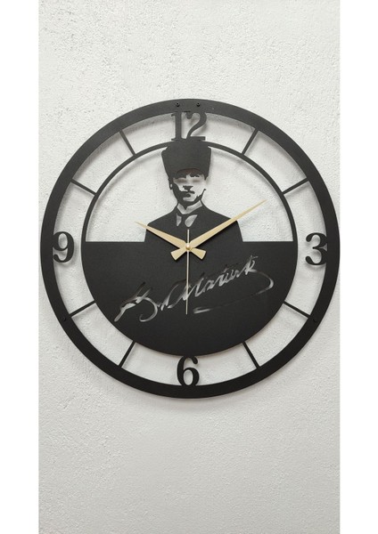Atatürk Portreli Imzalı Siyah Metal Duvar Saati - Ev & Ofis Saati - Hediye Saat 50 x 50 cm indirimleri