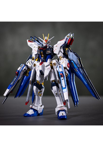 Gundam Birleştirilmiş Model Hg Güçlü Saldırı Özgürlük Mobil Asker Kanatlı Unicorn Kırmızı Heretic El Kuklası Süs Mg Toys (Yurt Dışından)