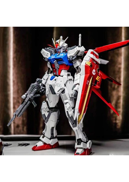 Gundam Birleştirilmiş Model Hg Güçlü Saldırı Özgürlük Mobil Asker Kanatlı Unicorn Kırmızı Heretic El Kuklası Süs Mg Toys (Yurt Dışından)