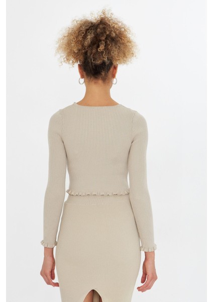 Uzun Kollu Aksesuarlı Örgü Kazak modelleri