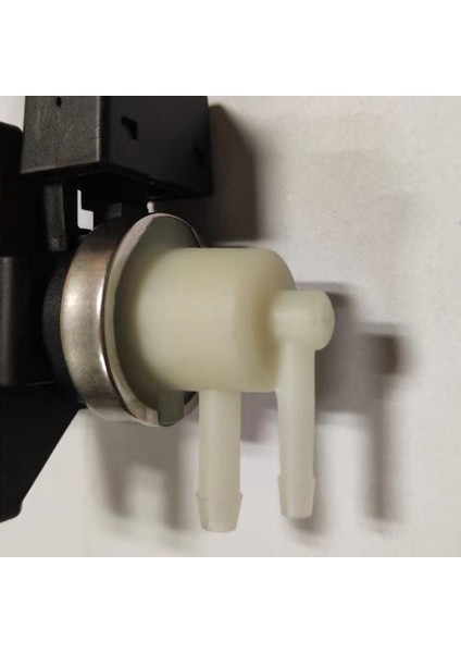 Araba Vakum Solenoid Valfi Audi A4 A6 8E0906627A Için Uygundur (Yurt Dışından) indirimleri