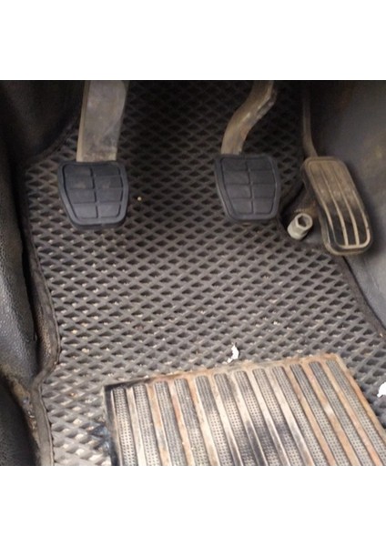 Çift Araba Kauçuk Fren Debriyaj Pedalı Kapağı Balataları Kapakları 321721173 Golf Jetta Mk2 T4 C44 1983-1992 (Yurt Dışından) indirimleri