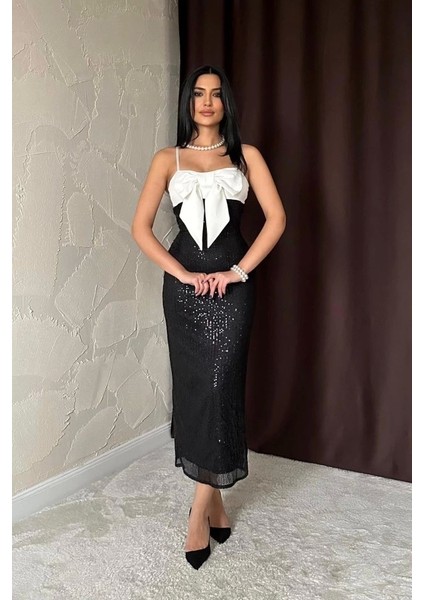 Siyah Önü Fiyonklu Garnili Elbise