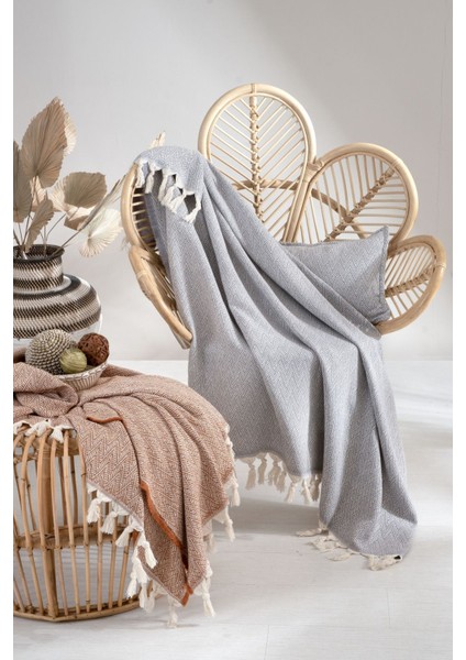 Saçaklı Zigzag Noktalı Desenli 130X160 Koltuk Şalı